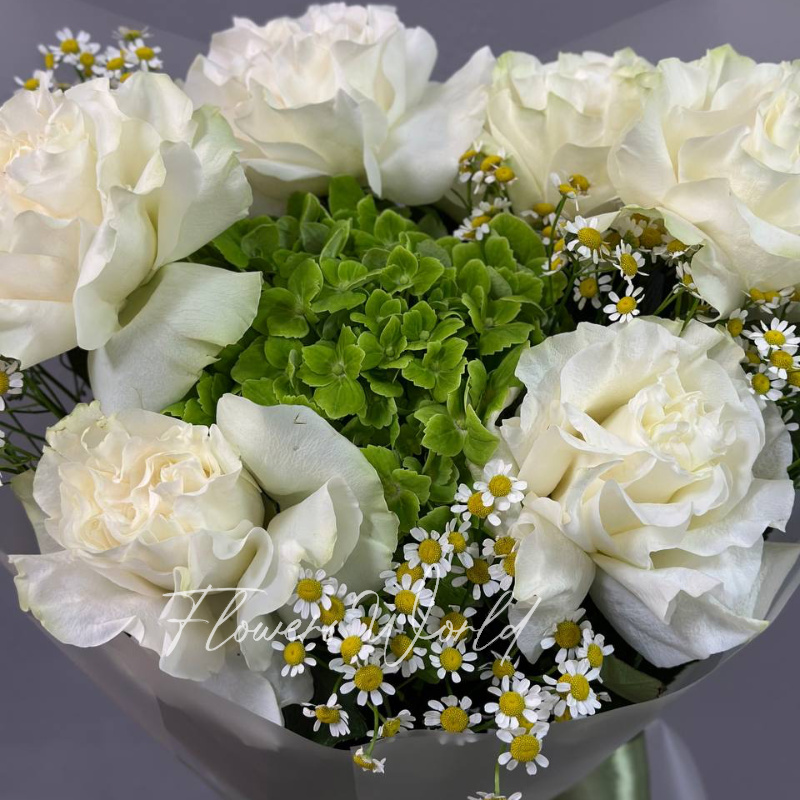 Сборный букет «Зелёная искра» 2