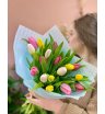 Букет «Из 17 разноцветных тюльпанов»