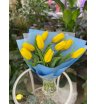 Букет с тюльпанами «Солнечный весенний»