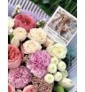 Сборный букет «Прекрасное сочетание прекрасной женщине» 3