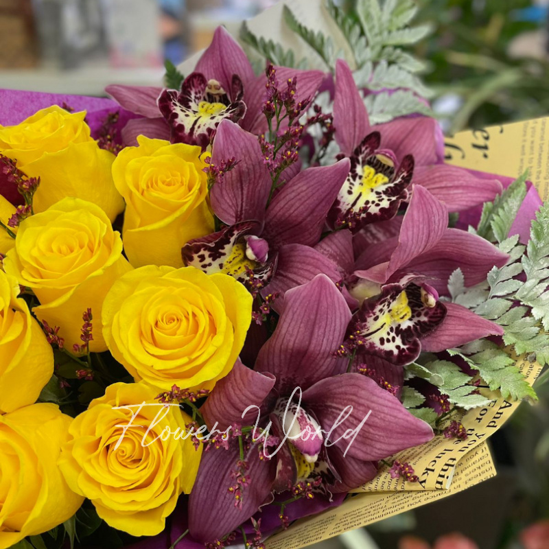 Букет «Из желтых роз и орхидей» 1
