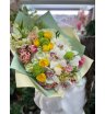 Весенний сборный букет 3